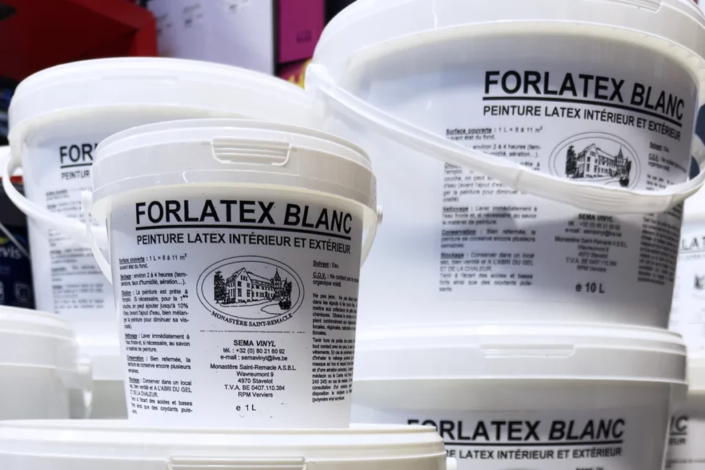 forlatex, peinture des moines du monastère de Saint-Remacle